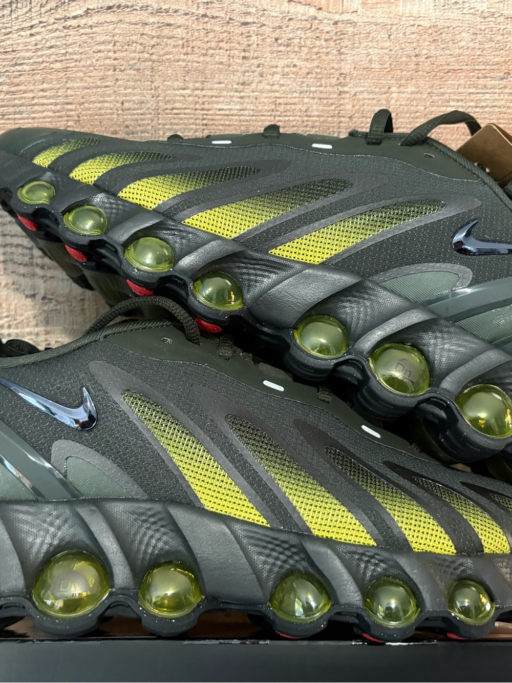 Nike Men’s Black and Lime Air-Cushioned Running Shoes